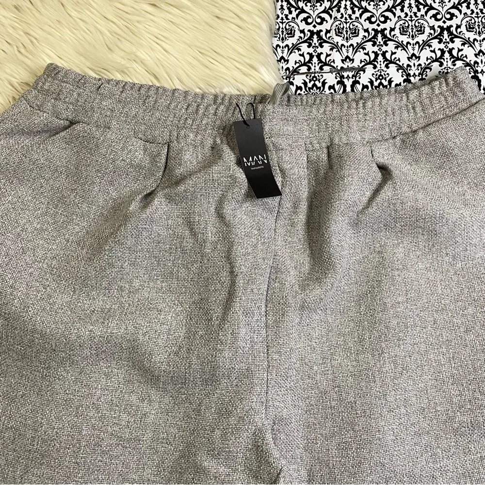 NWT : boohoo Men’s size 3XL : light gray boucle elastic drawstring trouser pants